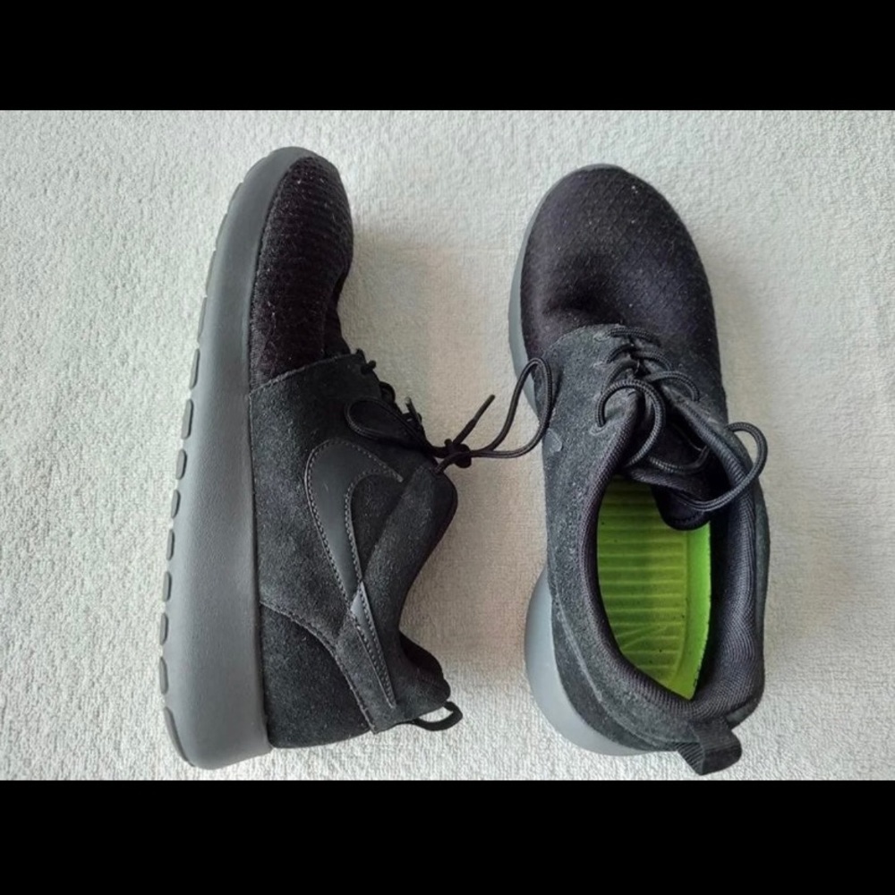 Women’s Nike Roshe